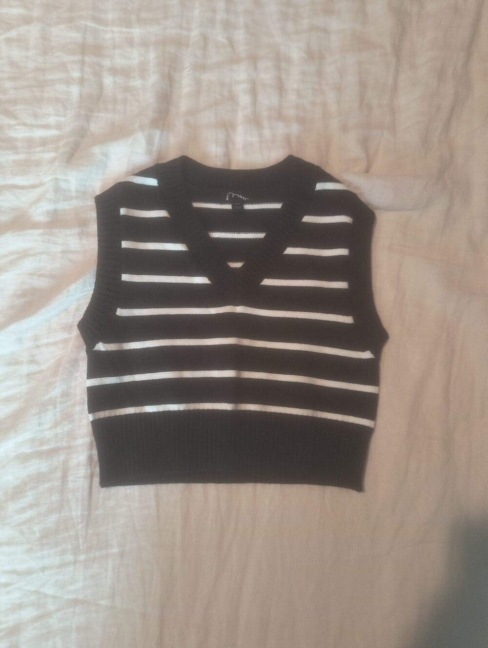 Girls Cropped Sweater Vest